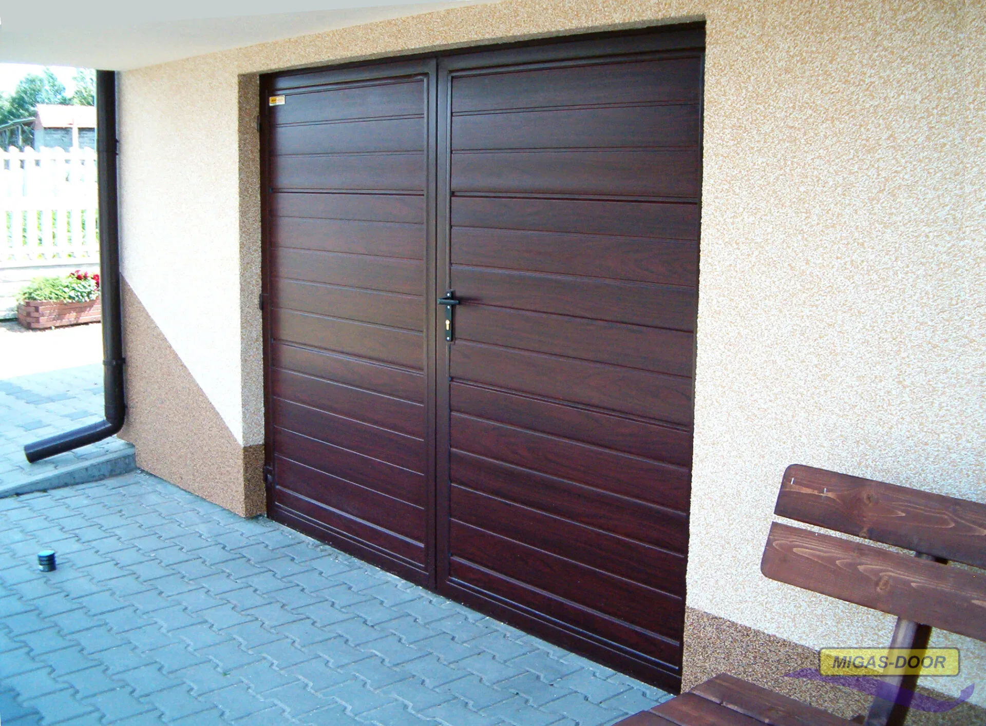 brama garazowa dwuskrzydlowa mahon