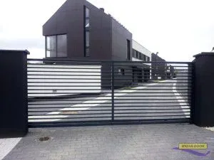 brama ogrodzeniowa przesuwna wypelnienie poziome
