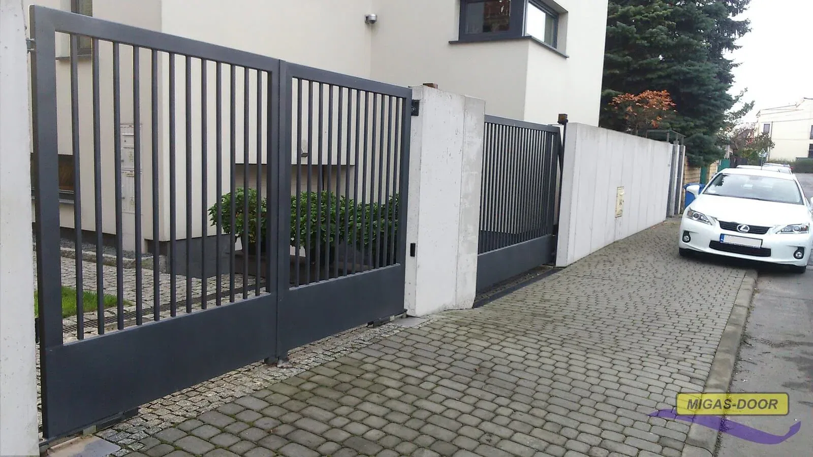 brama-dwuskrzydlowa-z-napedem-podziemnym