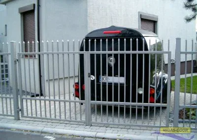 brama-ogrodzeniowa-dwuskrzydlowa