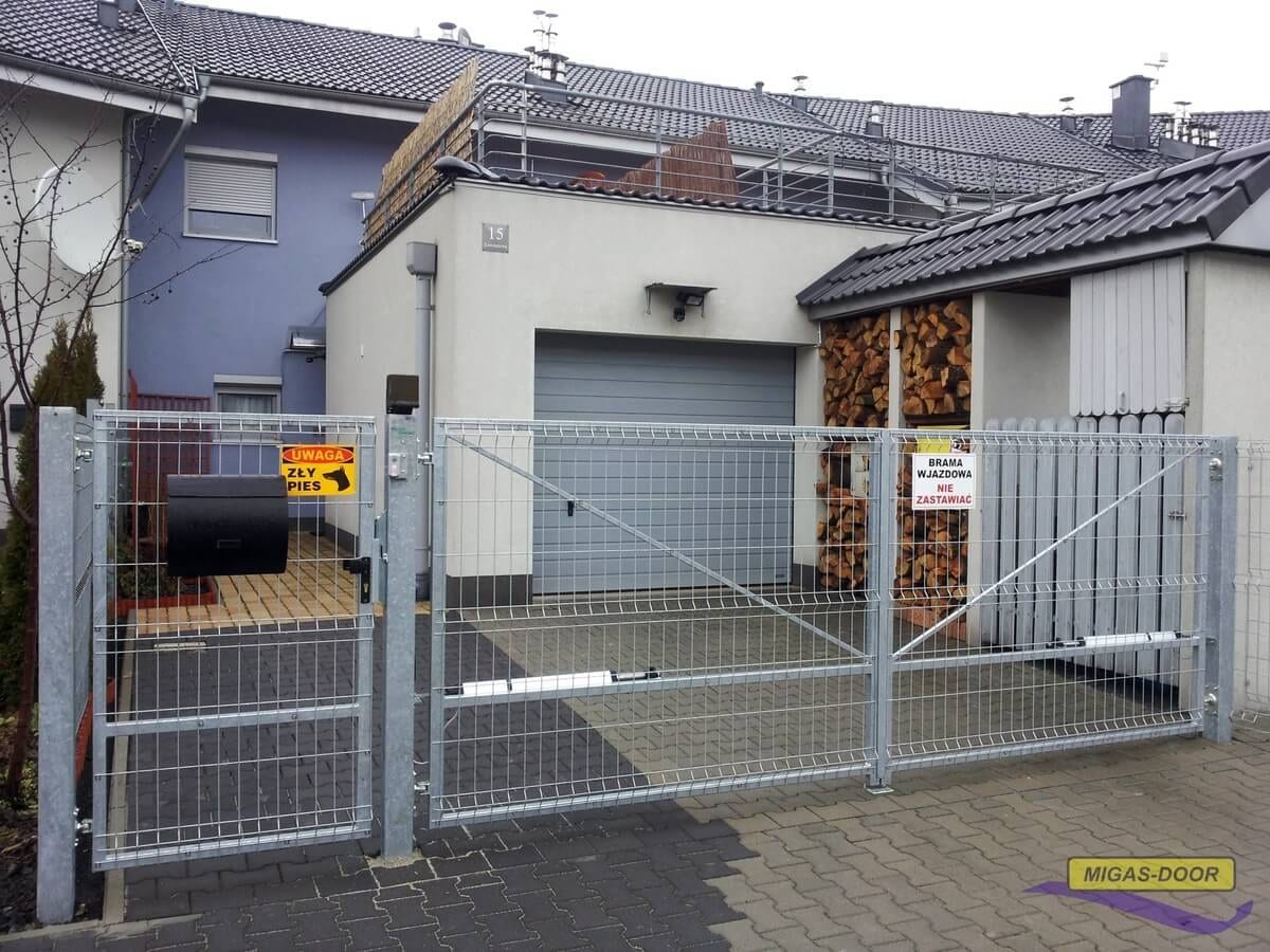 brama-ogrodzeniowa-dwuskrzydlowa-panel