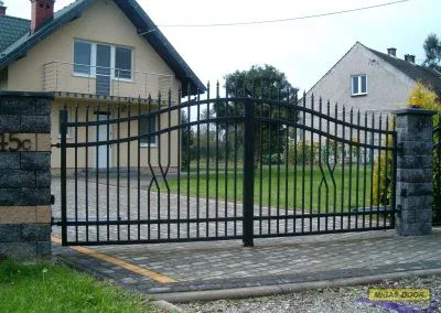 brama-ogrodzeniowa-dwuskrzydlowa-z-napedem-twist200