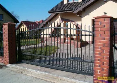 brama-ogrodzeniowa-przesuwna