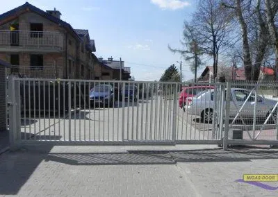 brama-przesuwna-teleskopowa