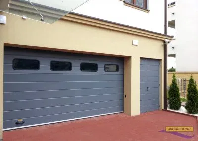 brama segmentowa i brama dwuskrzydlowa