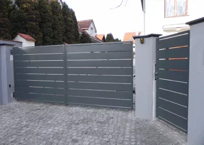 brama dwuskrzydłowa lamele