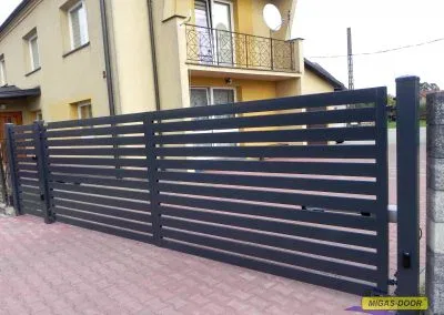 brama posesyjna dwuskrzydlowa nowoczesna