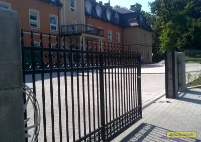 brama przesuwna ogrodzeniowa