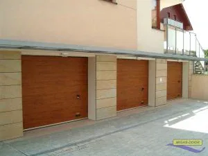 bramy segmentowy zloty dab