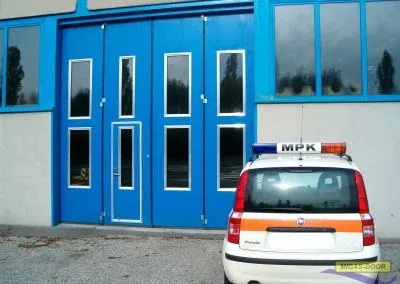 harmonijka z drzwiami