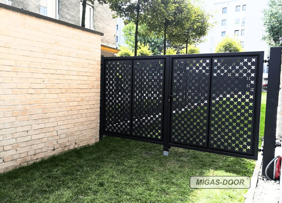 brama ogrodzeniowa dwuskrzydłowa wzór indywidualny 2