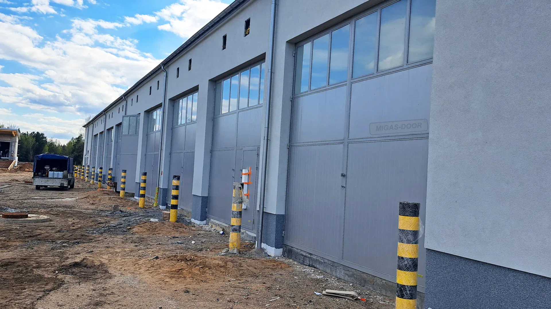 przemysłowe bramy dwuskrzydłowe Migas-Door