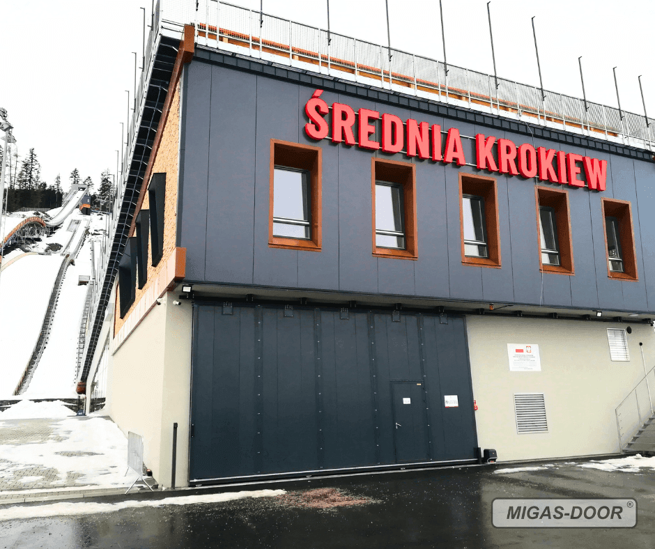 Brama przemysłowa z furtką przemysłową w wykonaniu Migas-Door