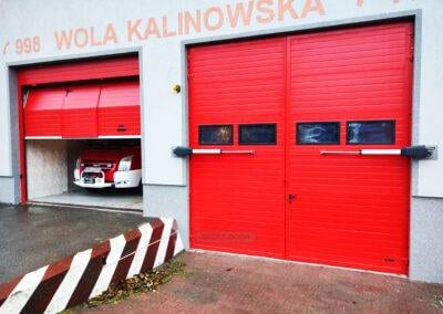 brama dwuskrzydłowa i segmentowa migas door