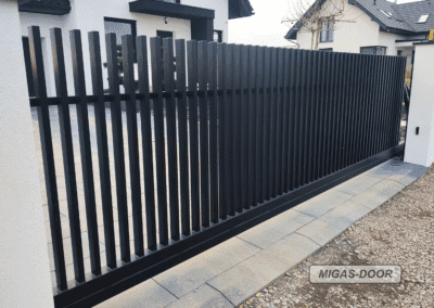 brama przesuwna palisadowa