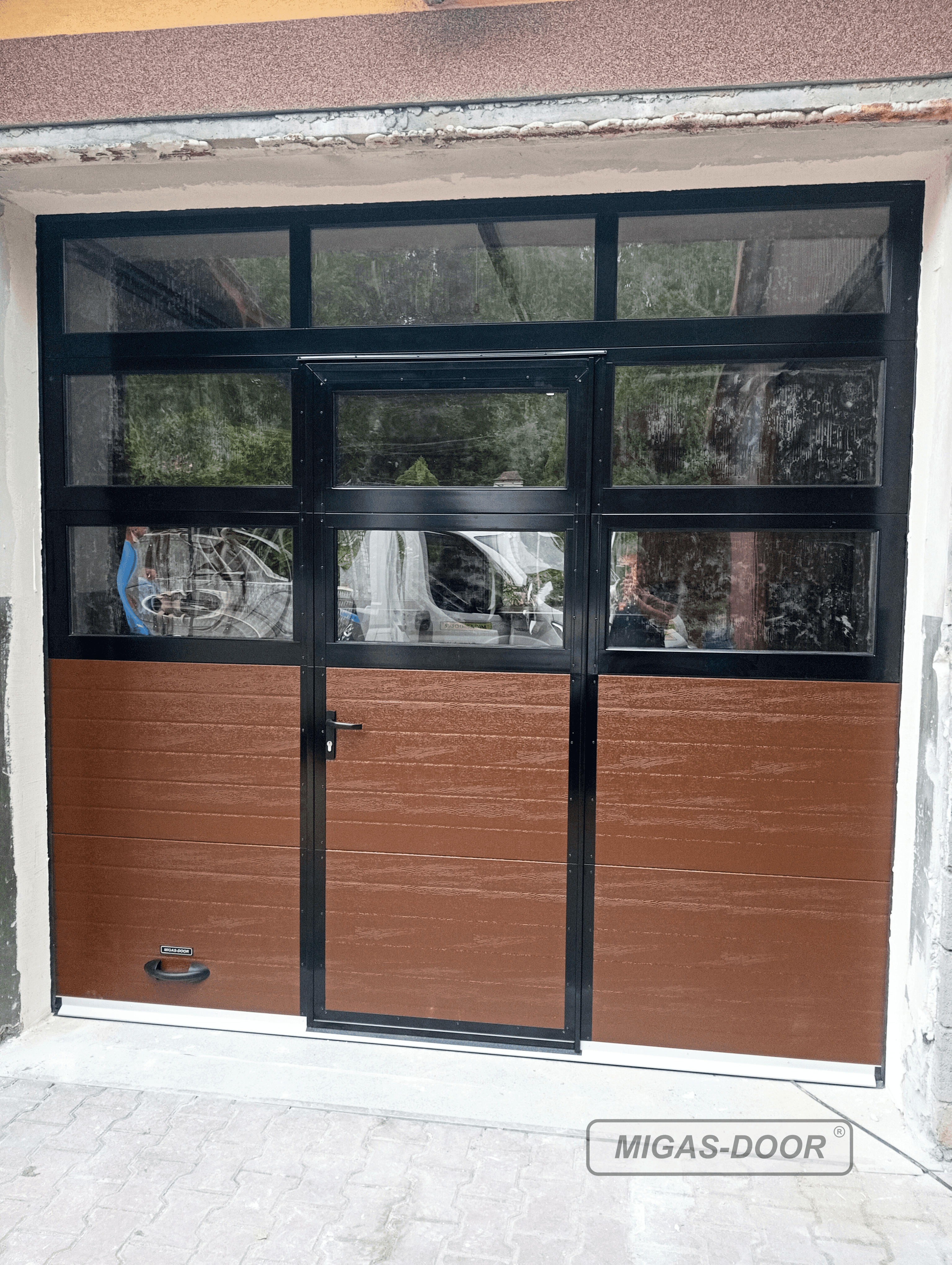 brama segmentowa 8014 furtka niski próg 2