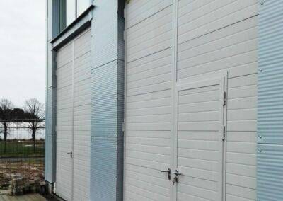 bramy garażowe dwuskrzydłowe przemysłowe